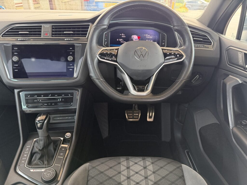 2022 Volkswagen Tiguan 2.0 TDI 4Motion R-Line 5dr DSG Euro 6
