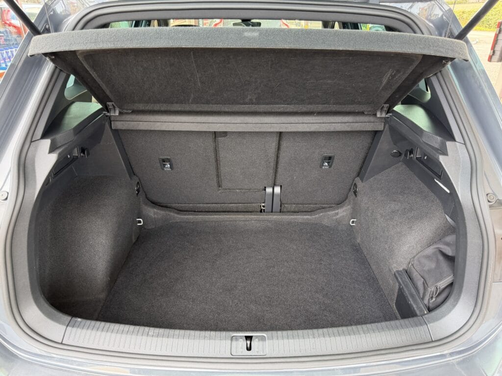 2022 Volkswagen Tiguan 2.0 TDI 4Motion R-Line 5dr DSG Euro 6