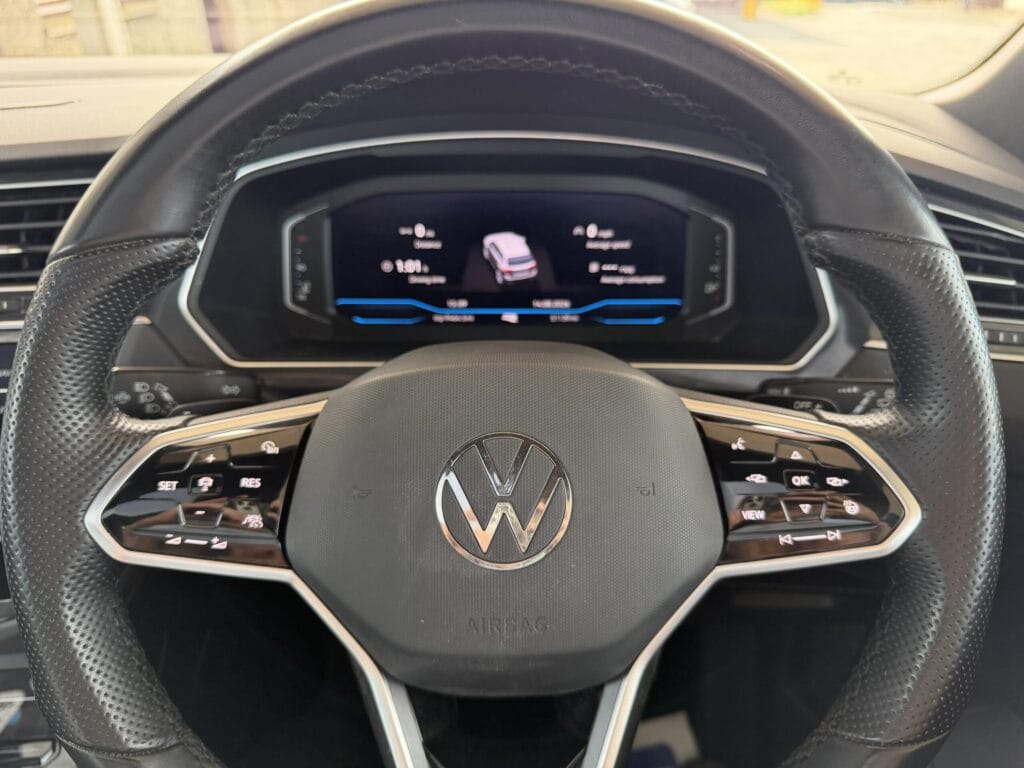 2022 Volkswagen Tiguan 2.0 TDI 4Motion R-Line 5dr DSG Euro 6