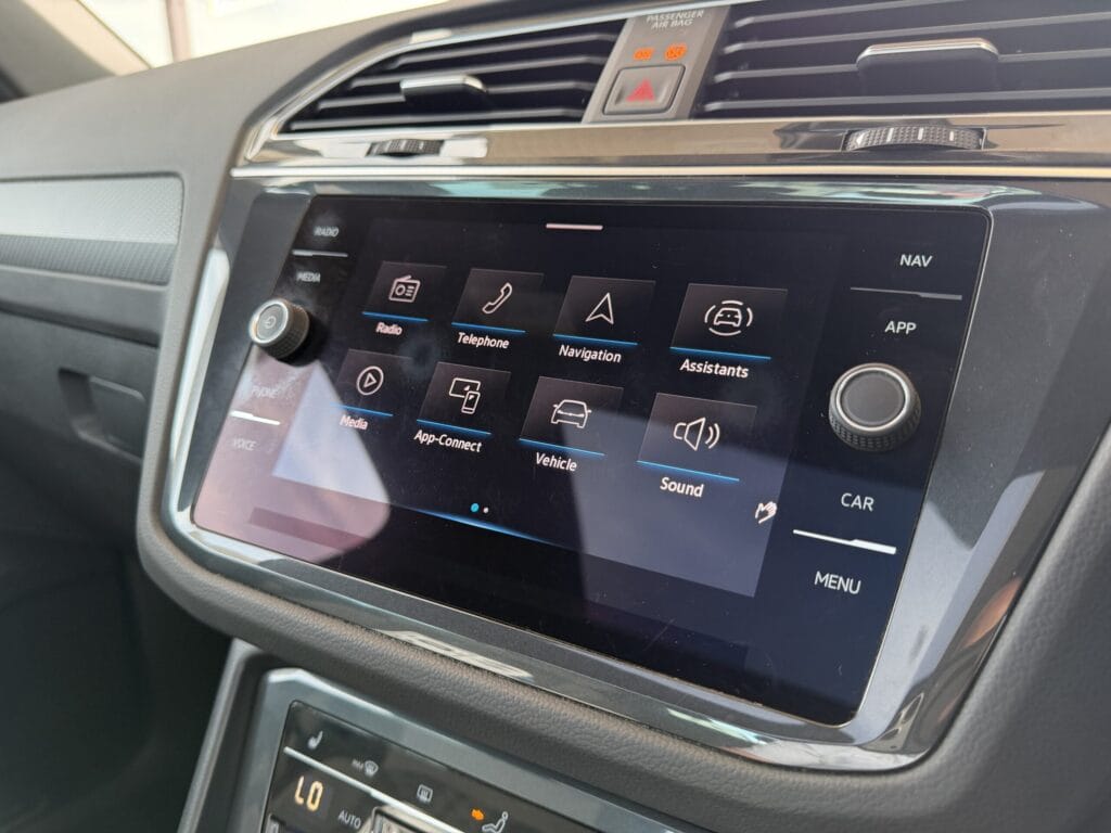 2022 Volkswagen Tiguan 2.0 TDI 4Motion R-Line 5dr DSG Euro 6