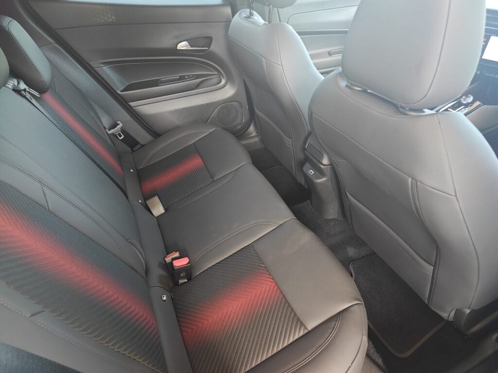 2026 Alfa Romeo Junior 1.2 Turbo Ibrida 5dr Auto [Technology/Premium]