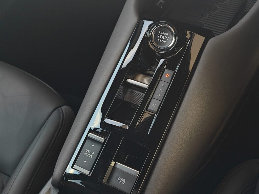 2026 Alfa Romeo Junior 1.2 Turbo Ibrida 5dr Auto [Technology/Premium]