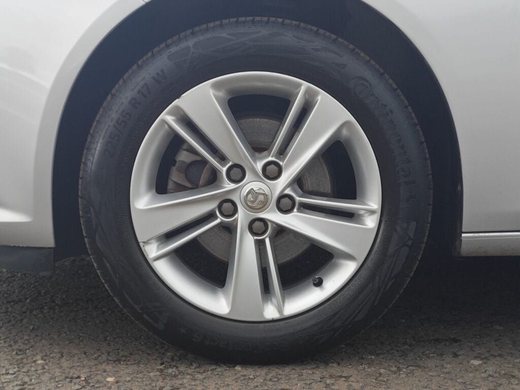 2017 Vauxhall Insignia 1.5T ecoTec Design 5dr