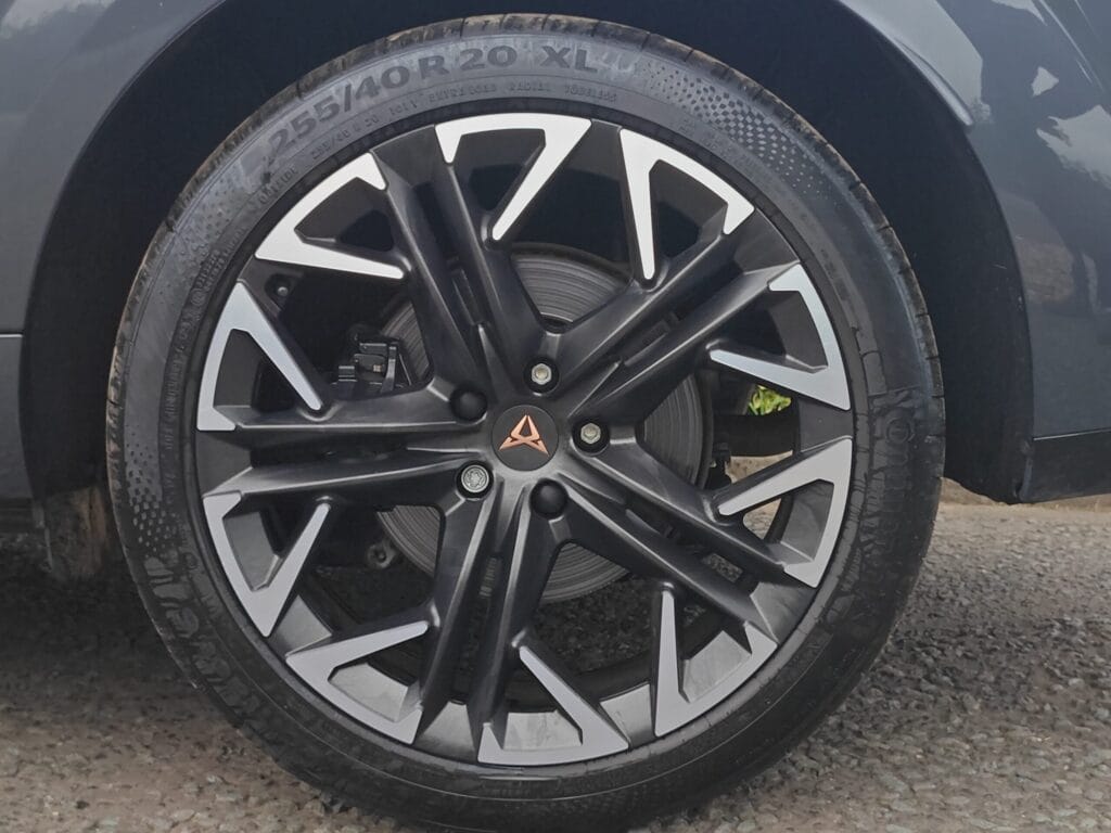 2025 CUPRA TERRAMAR 1.5 eHybrid 272 VZ2 5dr DSG