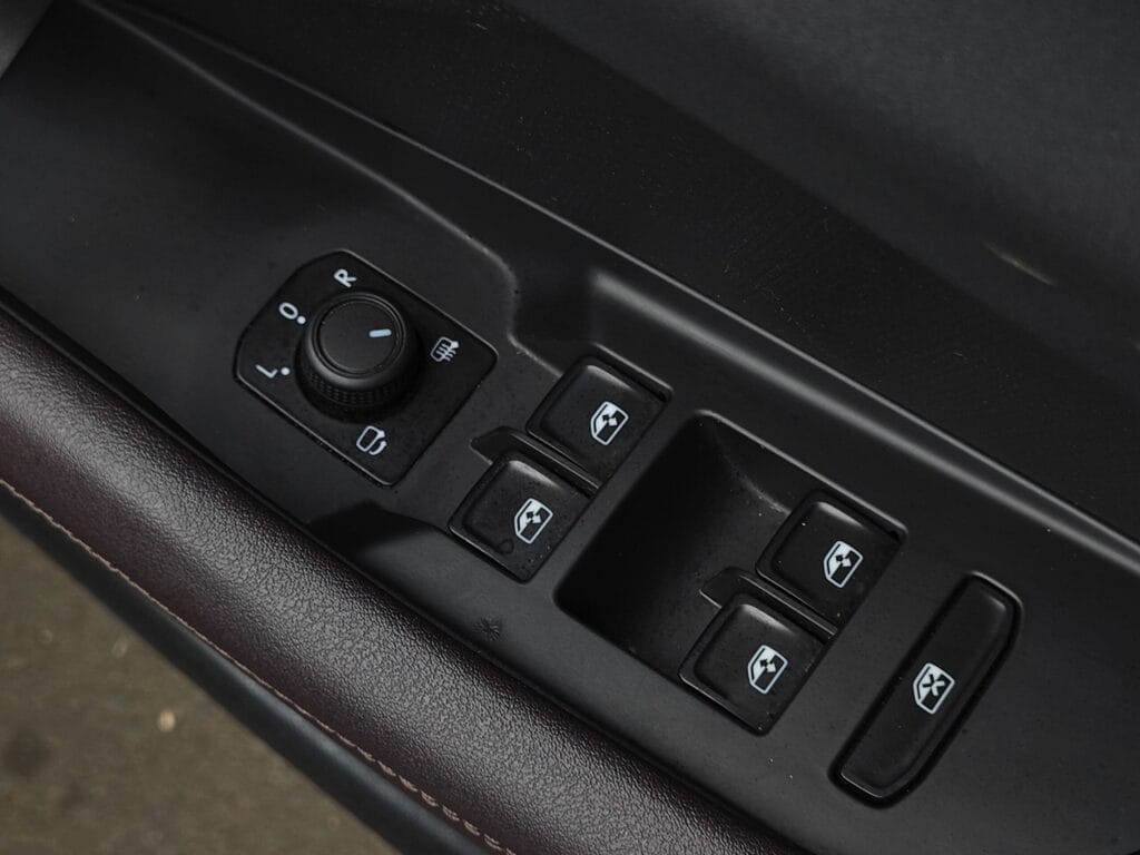 2025 CUPRA TERRAMAR 1.5 eHybrid 272 VZ2 5dr DSG