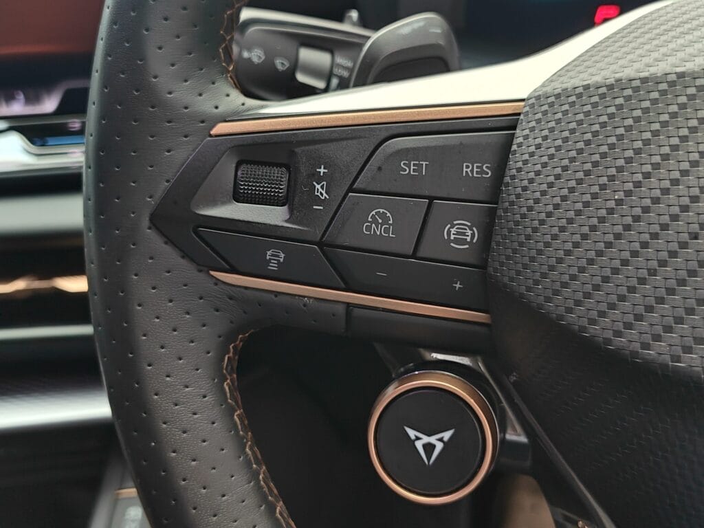 2025 CUPRA TERRAMAR 1.5 eHybrid 272 VZ2 5dr DSG
