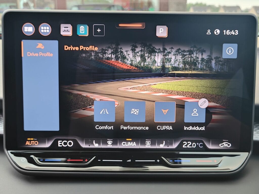 2025 CUPRA TERRAMAR 1.5 eHybrid 272 VZ2 5dr DSG