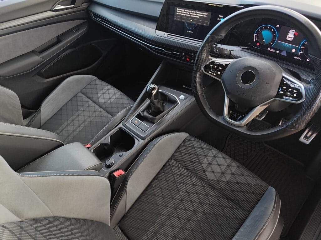 2022 Volkswagen Golf 1.5 TSI R-Line 5dr