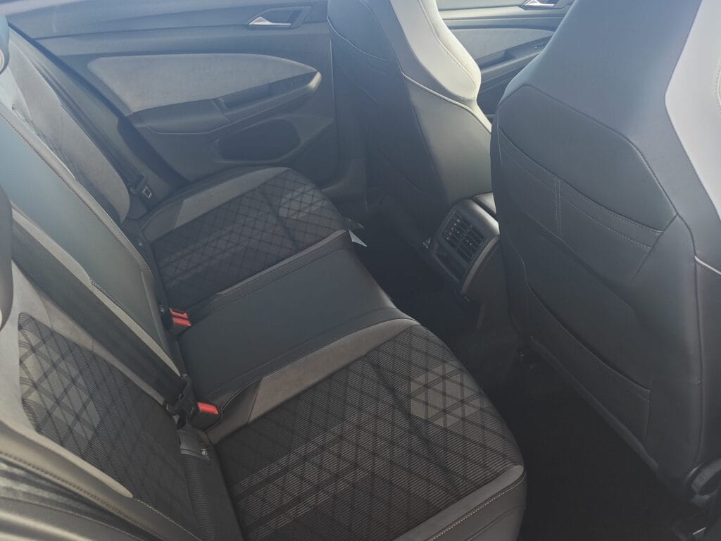 2022 Volkswagen Golf 1.5 TSI R-Line 5dr
