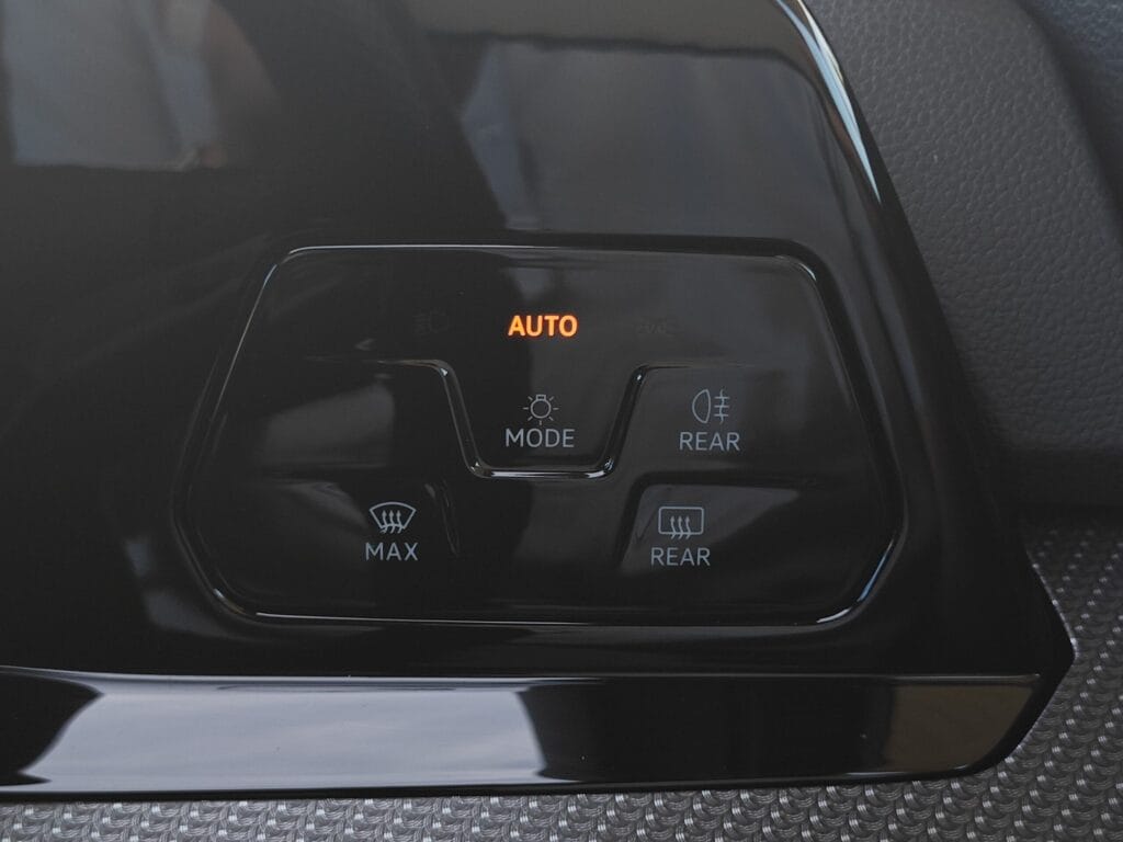2022 Volkswagen Golf 1.5 TSI R-Line 5dr