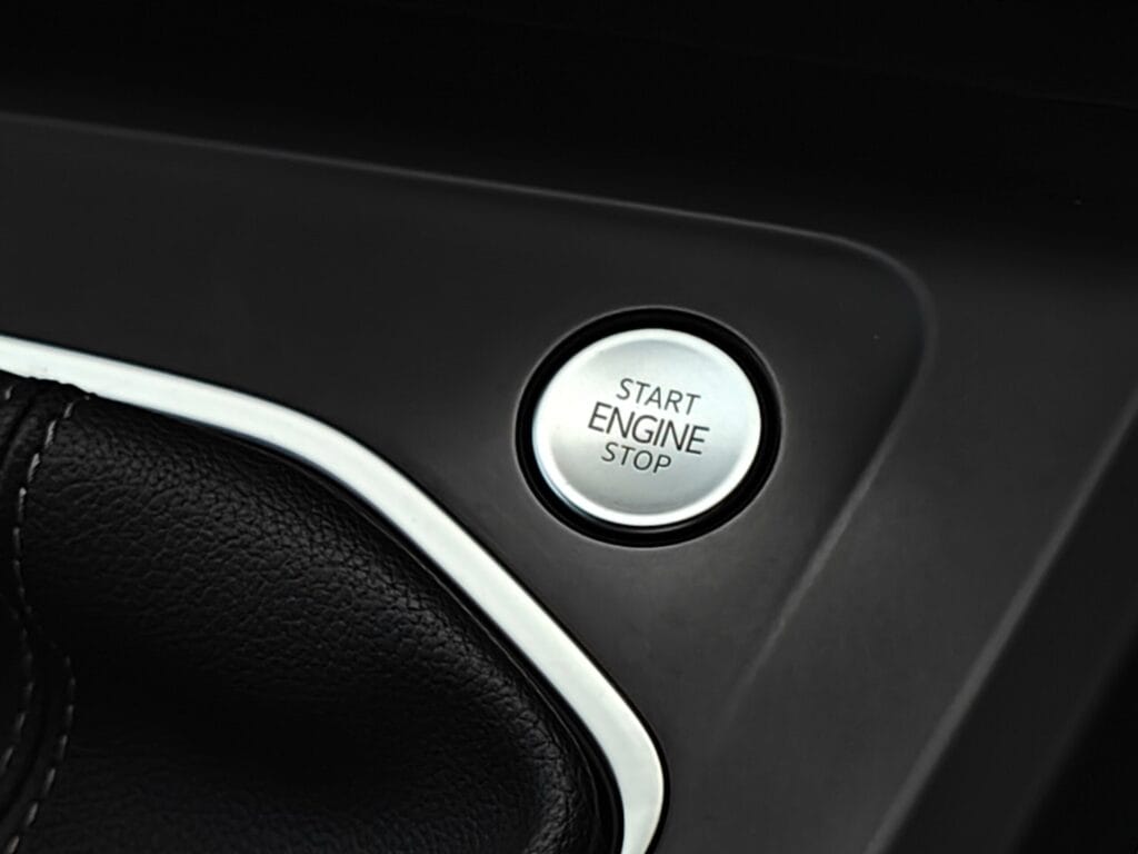 2022 Volkswagen Golf 1.5 TSI R-Line 5dr