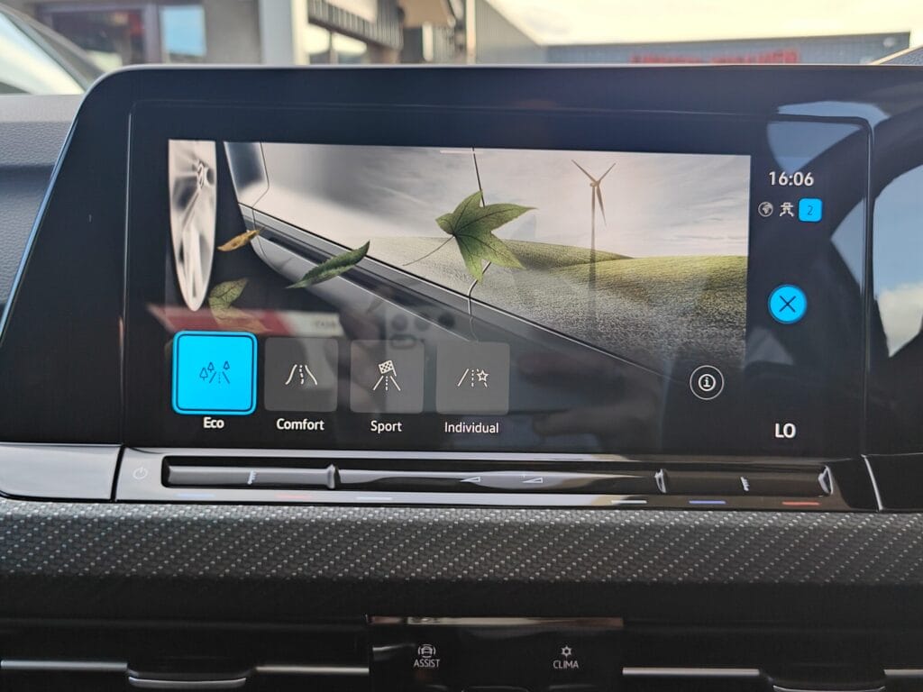 2022 Volkswagen Golf 1.5 TSI R-Line 5dr
