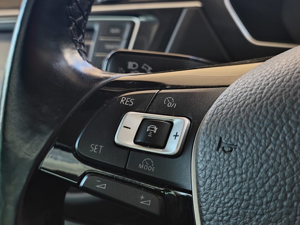 2017 Volkswagen Tiguan 2.0 TDi 150 4Motion SEL 5dr
